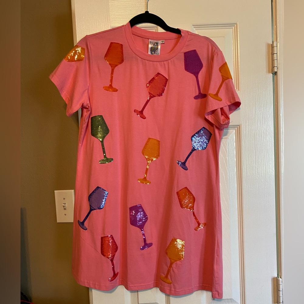 NWOT QOS M wine dress